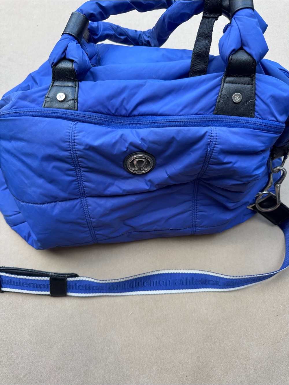 lululemon athletica Blue Lululemon Destined for Greatness Duffel - Picture 4 of 16